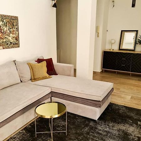 אתונה Modern Apt In The Heart Of Glyfada - Literally!! מראה חיצוני תמונה