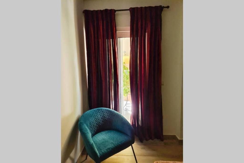 אתונה Modern Apt In The Heart Of Glyfada - Literally!! מראה חיצוני תמונה